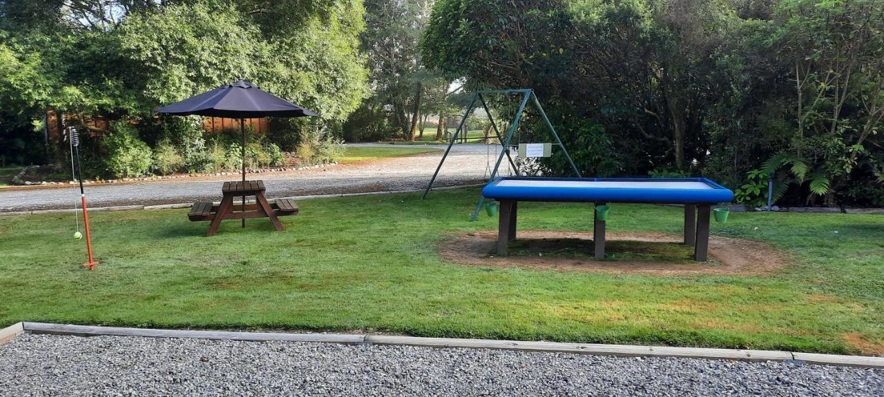Lake Brunner Country Motel & Holiday Park Moana Exteriör bild