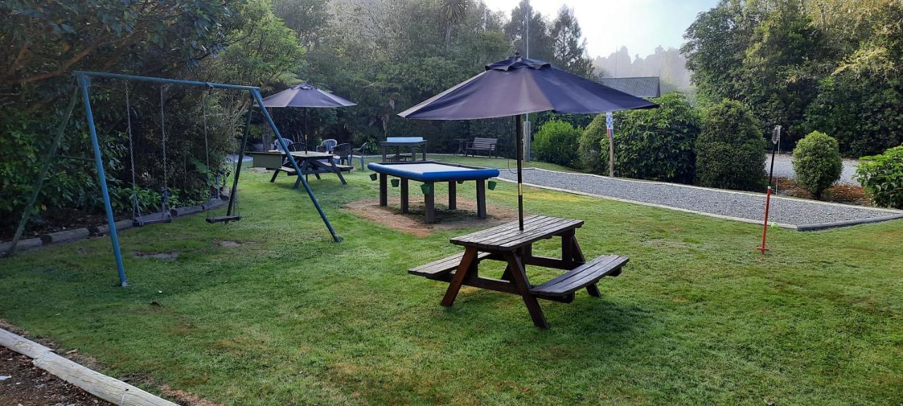 Lake Brunner Country Motel & Holiday Park Moana Exteriör bild