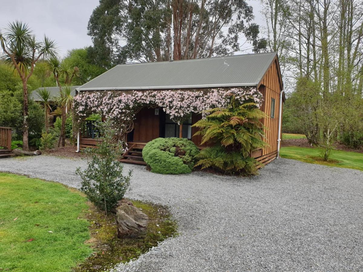 Lake Brunner Country Motel & Holiday Park Moana Exteriör bild