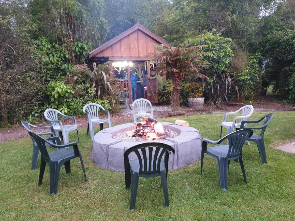 Lake Brunner Country Motel & Holiday Park Moana Exteriör bild